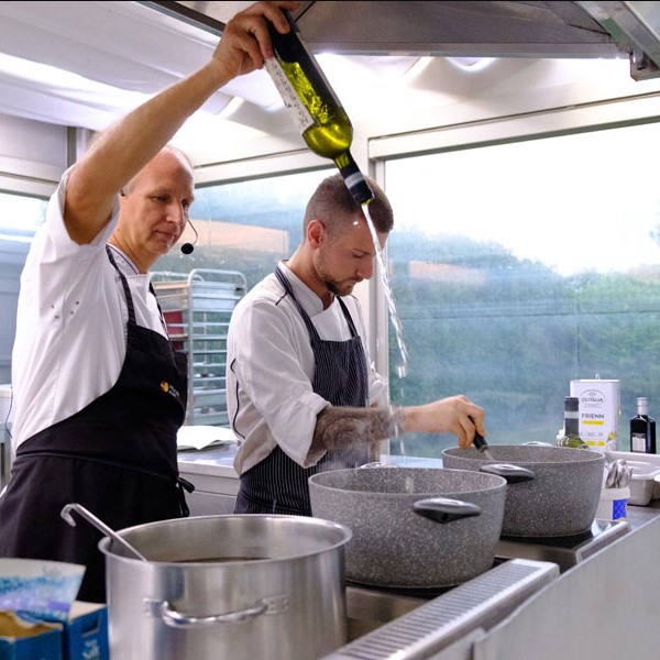 Extra virgin olive oil becomes an ingredient: an Olitalia and JRE event with chef Davide Botta 1